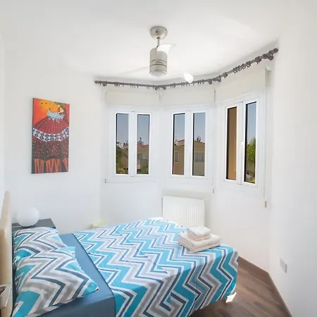 Ariella Βίλα Πρωταράς