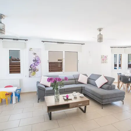 Villa Ariella *
